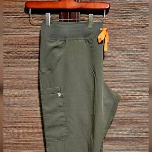 Figs Kade Cargo Scrub Pants XL Moss